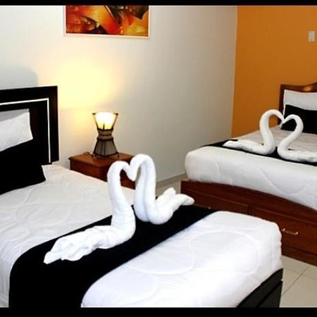 Hostal Universal Huaraz Екстериор снимка